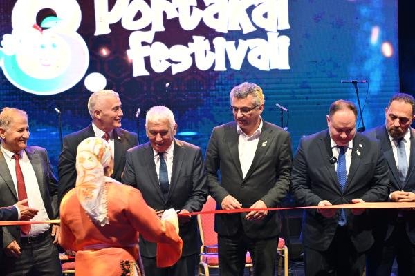 48. Güzelyurt Portakal Festivali KKTC’de Yapıldı